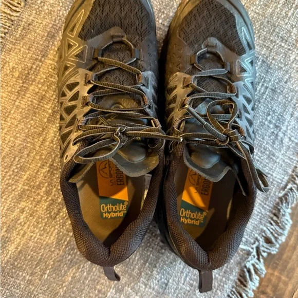 La Sportiva Bushido II Trail Running Shoe - Women's. Black/Carbon, 39.5 - Picture 5 of 6